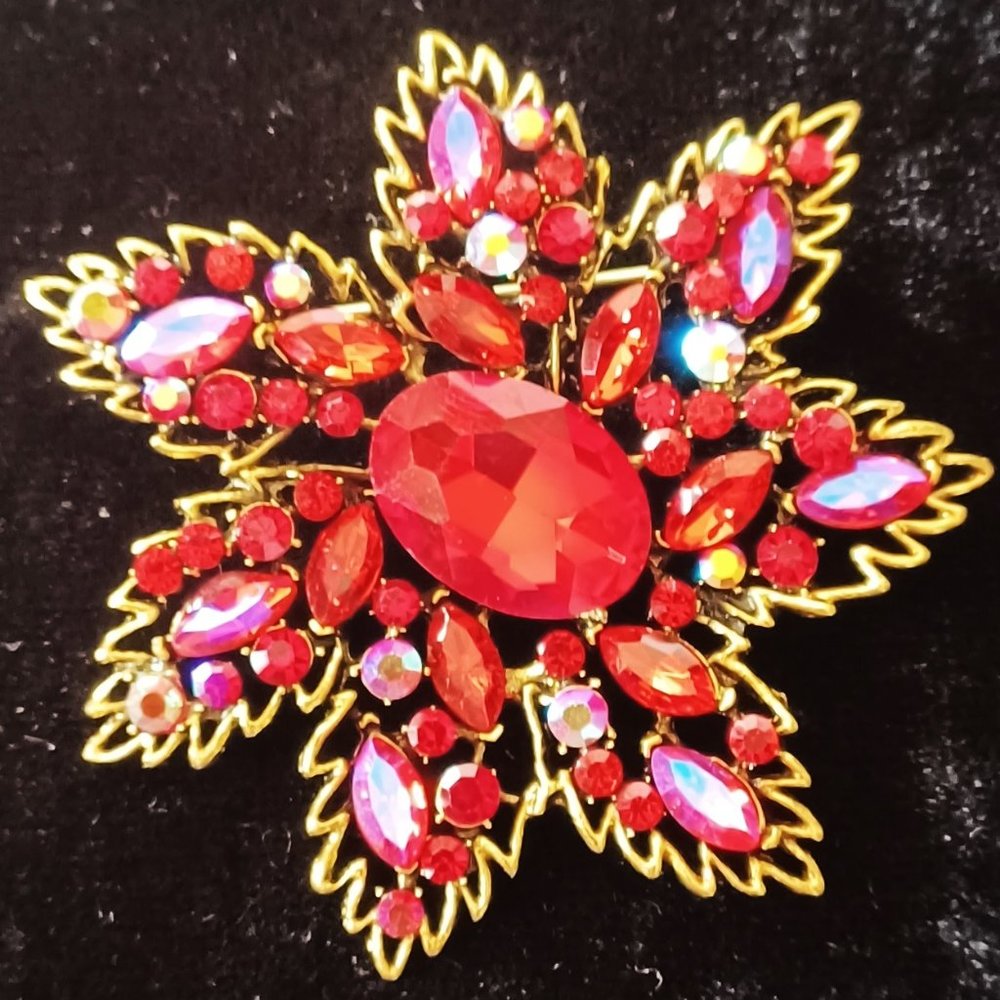 Gorgeous Prong set Red Rhinestone Brooch !!